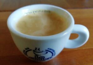 spendiere Hubert einen Espresso